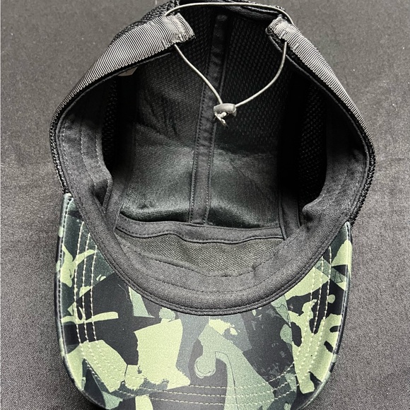 Lululemon hat! Rare! Floats! - Picture 2 of 2